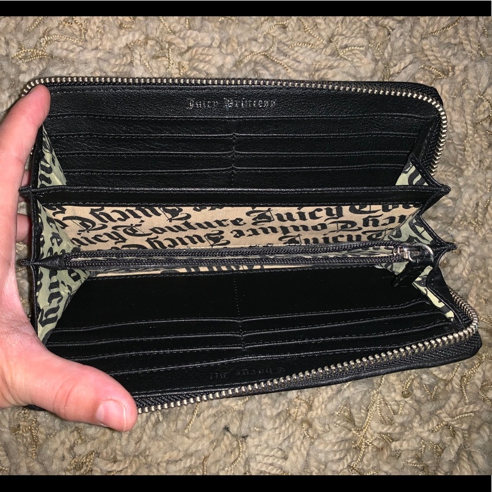 Juicy Couture Black Velour Wallet - Picture 3 of 3